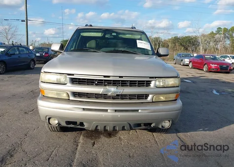 2005 Chevrolet Tahoe Z71 z USA, uszkodzony, nr VIN 1GNEC13T85R208730